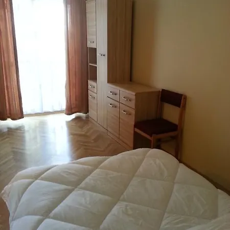 Apartament Familia - Bon Turystyczny Apartament Kraków